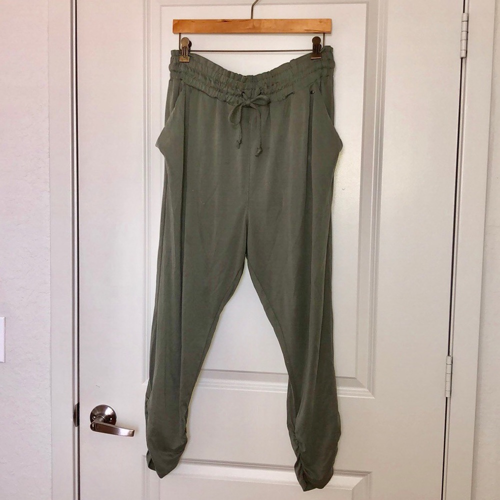 American Eagle Joggers